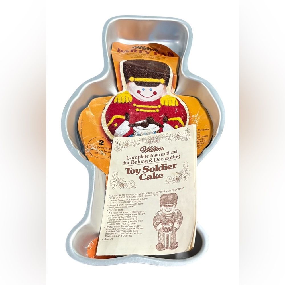 Wilton Toy Soldier Cake Pan - Silver Instructions Included